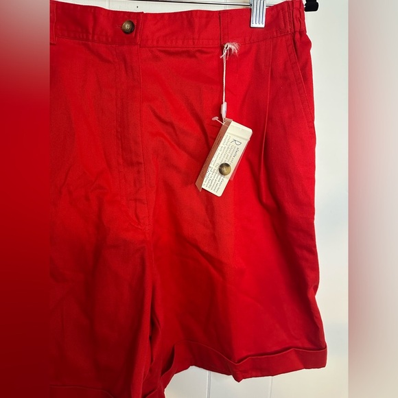 Rafaella Red High-Waisted Bermudas Relaxed Fit - Picture 4 of 4